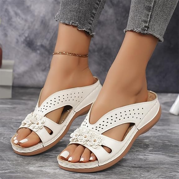 Sandale en cuir pour femme à motif floral