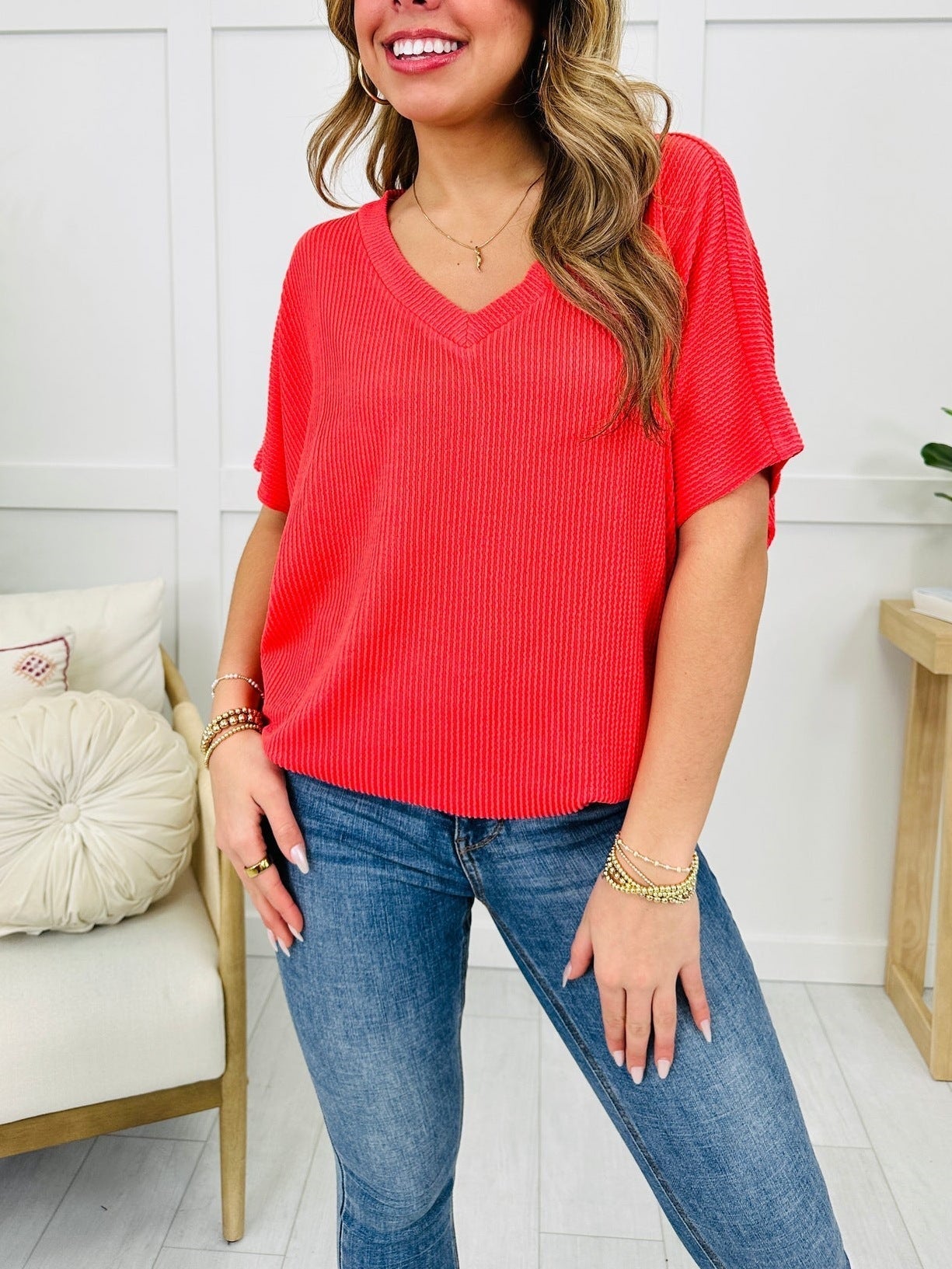 💥Soldes d'été - 50% de réduction💥Confort ultime T-shirt d'été à col en V pour femmes (2 Achetés, Livraison gratuite)