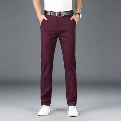 Pantalon classique pour hommes avec une grande part de stretch
