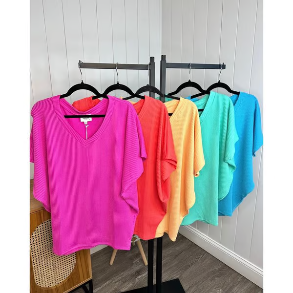 💥Soldes d'été - 50% de réduction💥Confort ultime T-shirt d'été à col en V pour femmes (2 Achetés, Livraison gratuite)