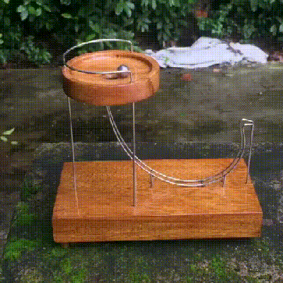 Ornement Kinetic Art Perpetual Motion Marble Machine