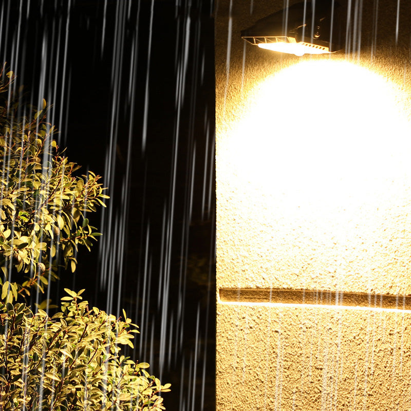 🎁🌞 Lampe solaire à clipser avec détecteur de mouvement – Achetez-en 2, obtenez-en 1 gratuit ! Parfaite pour le jardin, le balcon et la terrasse ! 🏡✨