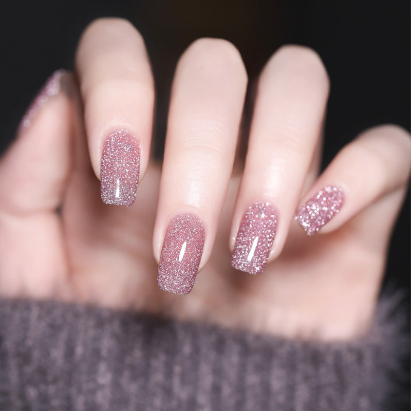 Vernis à ongles gel pailleté avec strass broyés