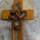✝️Croix de mariage murale en bois❤️Cœurs entrelacés, symbole d’amour & foi – Prête à accrocher !